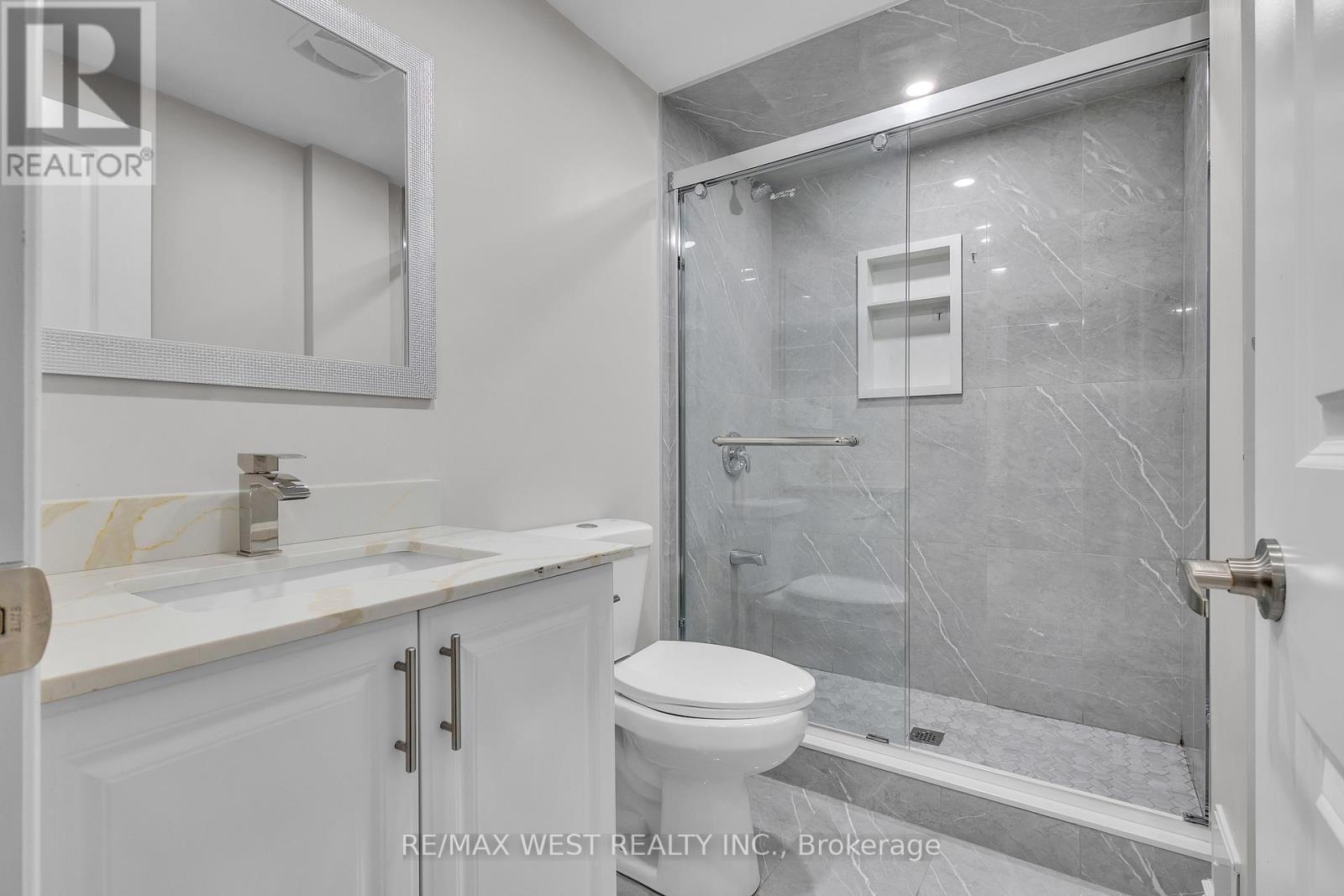 65 PORT ROYAL AVENUE - 37