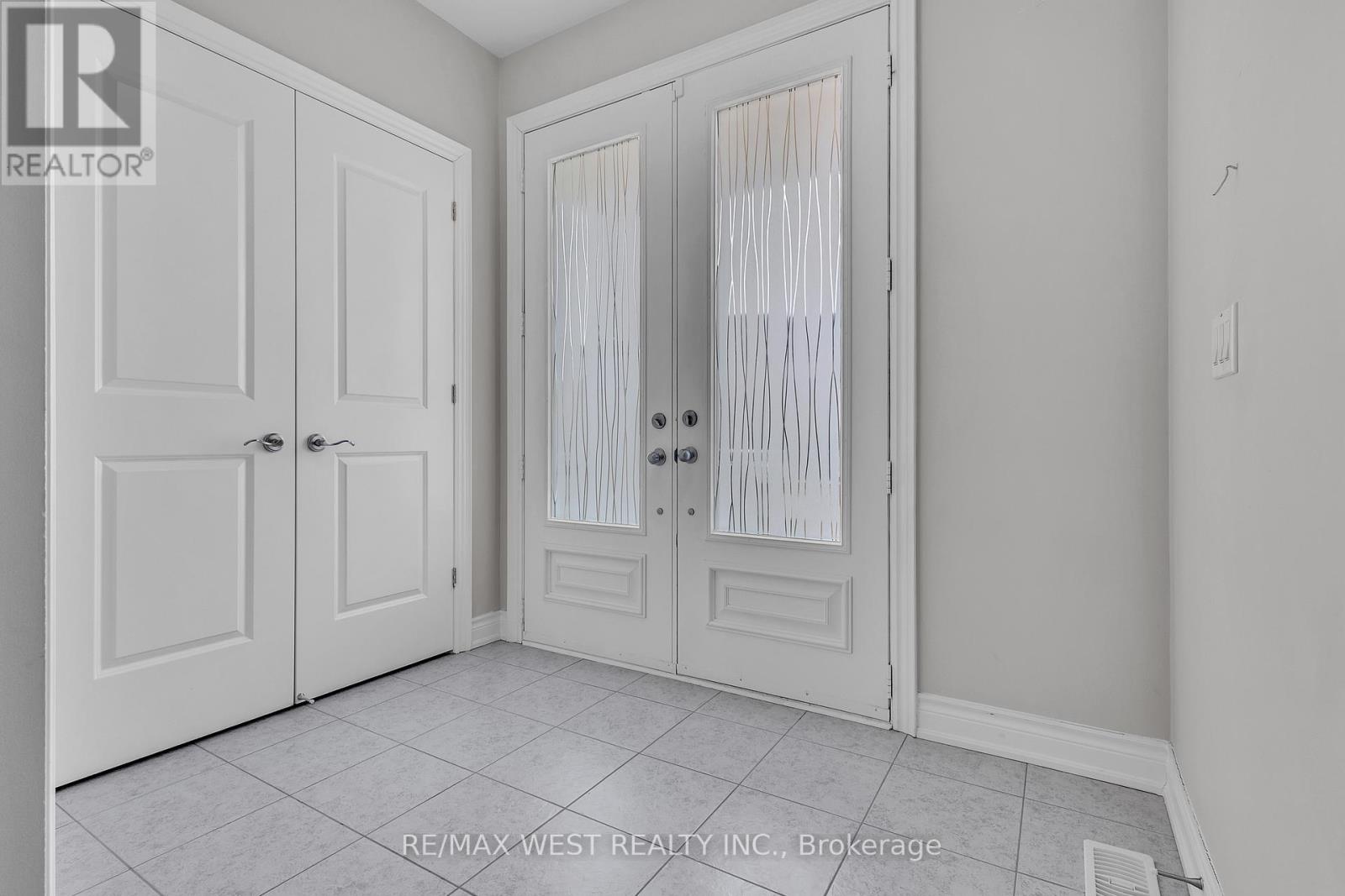 65 PORT ROYAL AVENUE - 5