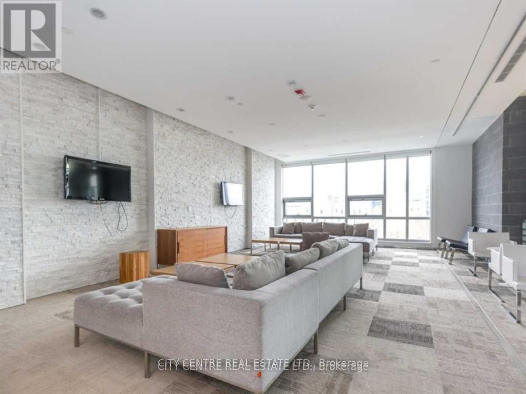 #601 365 PRINCE OF WALES DRIVE - 12