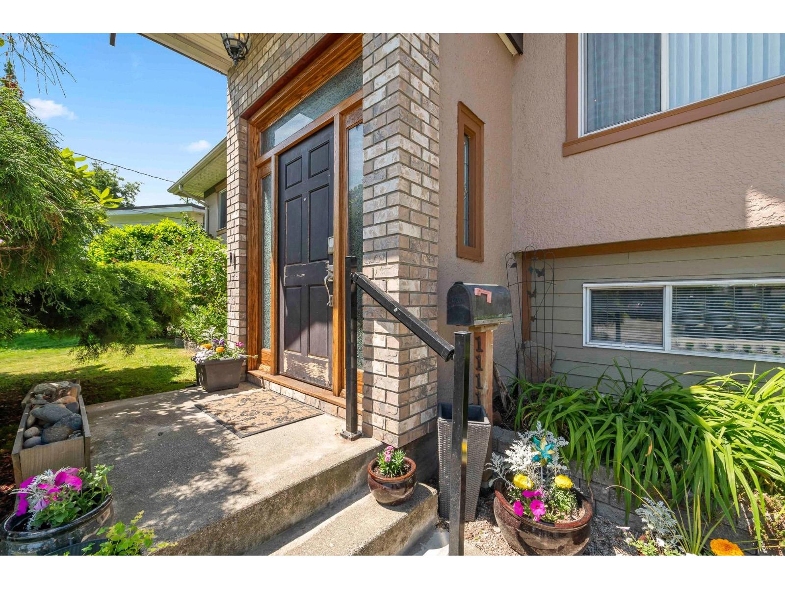 11113 81 AVENUE, Delta