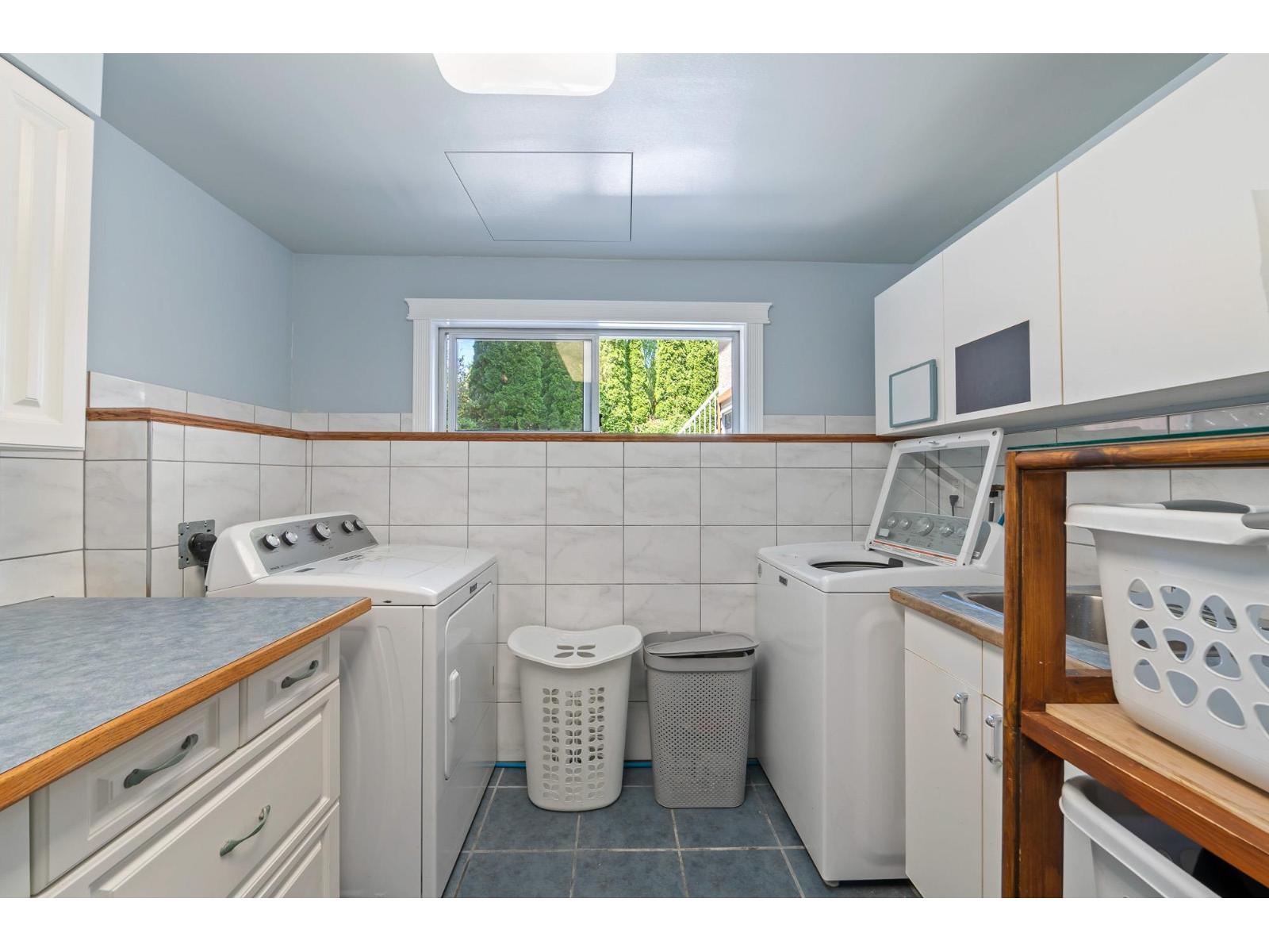 11113 81 AVENUE, Delta