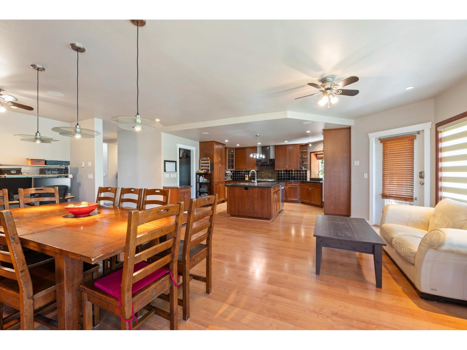 11113 81 AVENUE, Delta