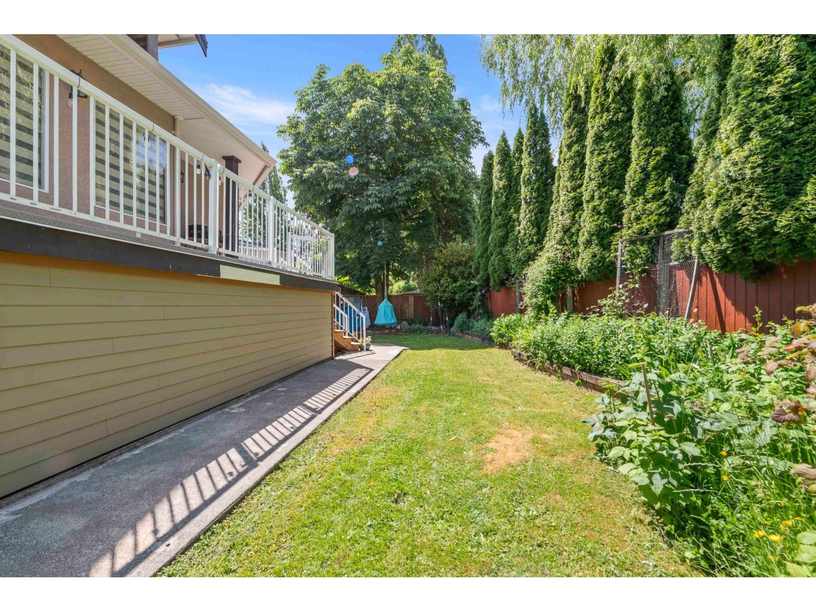 11113 81 AVENUE, Delta