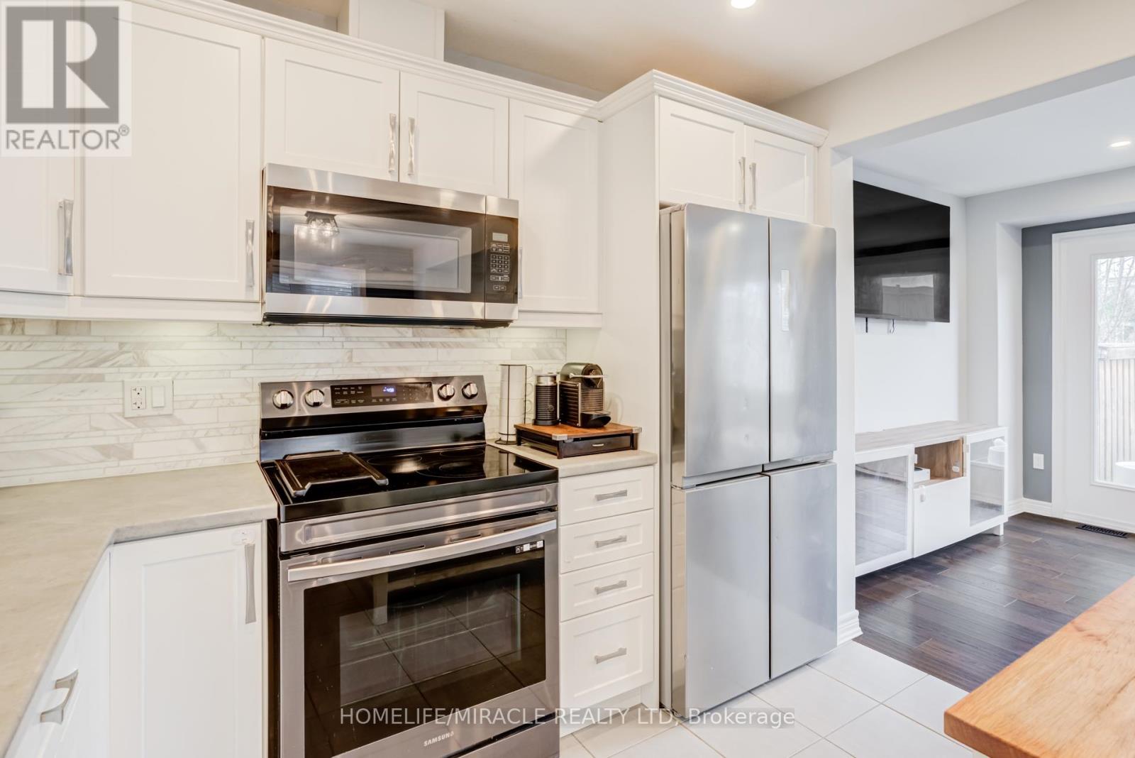 179 HUTCHINSON DRIVE - 20