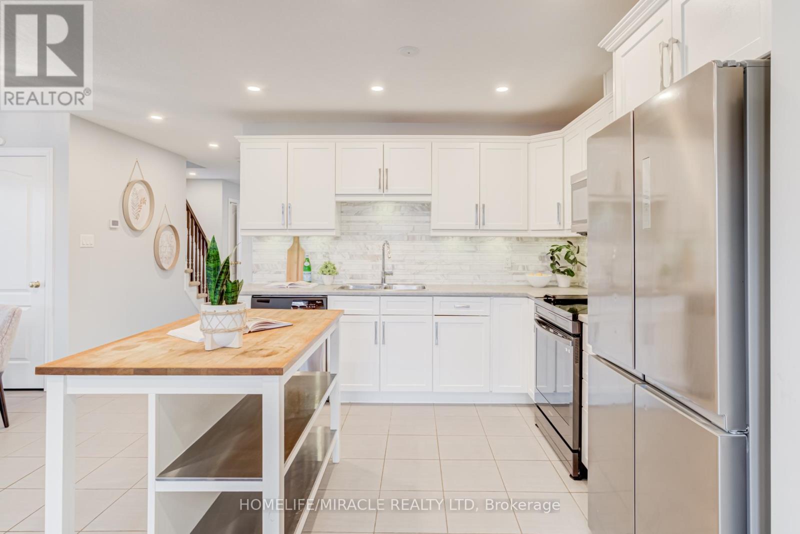 179 HUTCHINSON DRIVE - 17