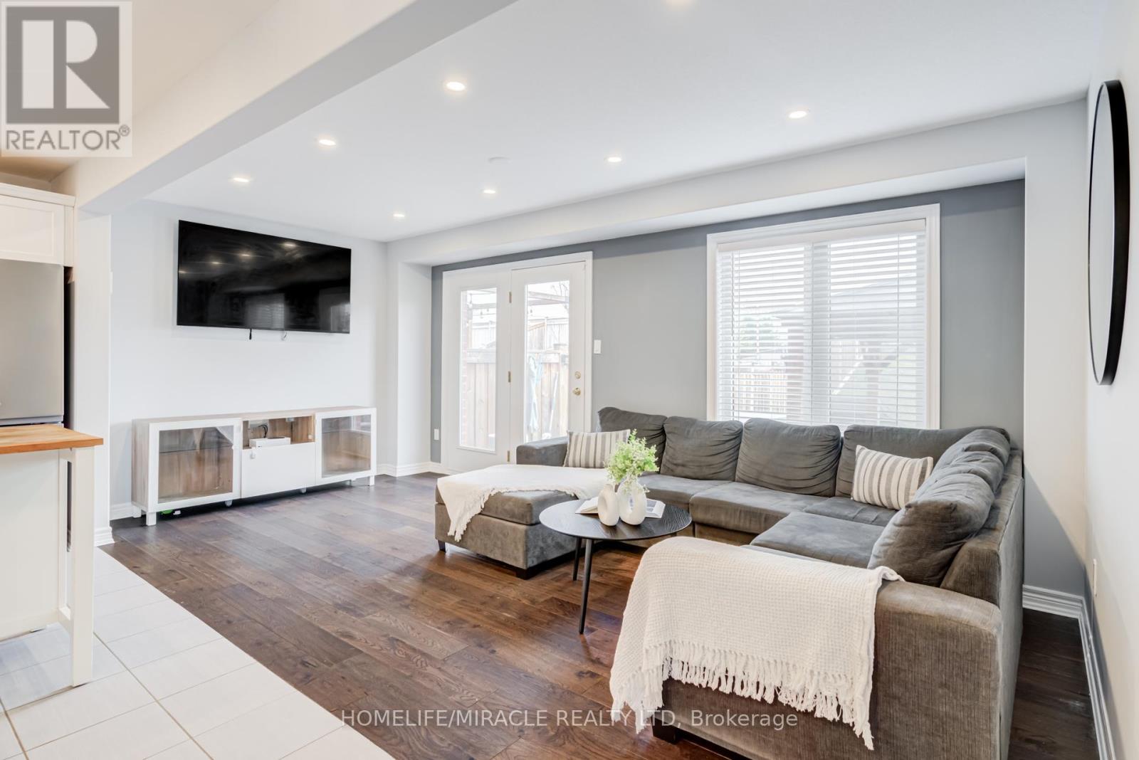 179 HUTCHINSON DRIVE - 26