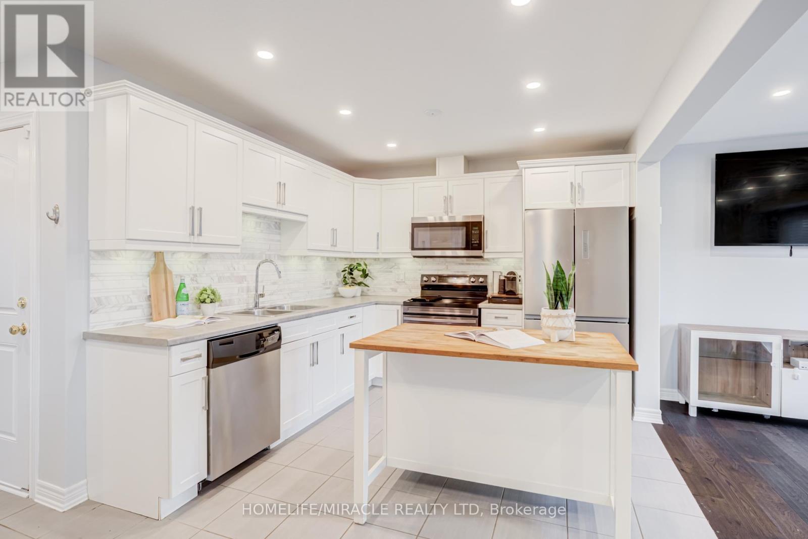 179 HUTCHINSON DRIVE - 16