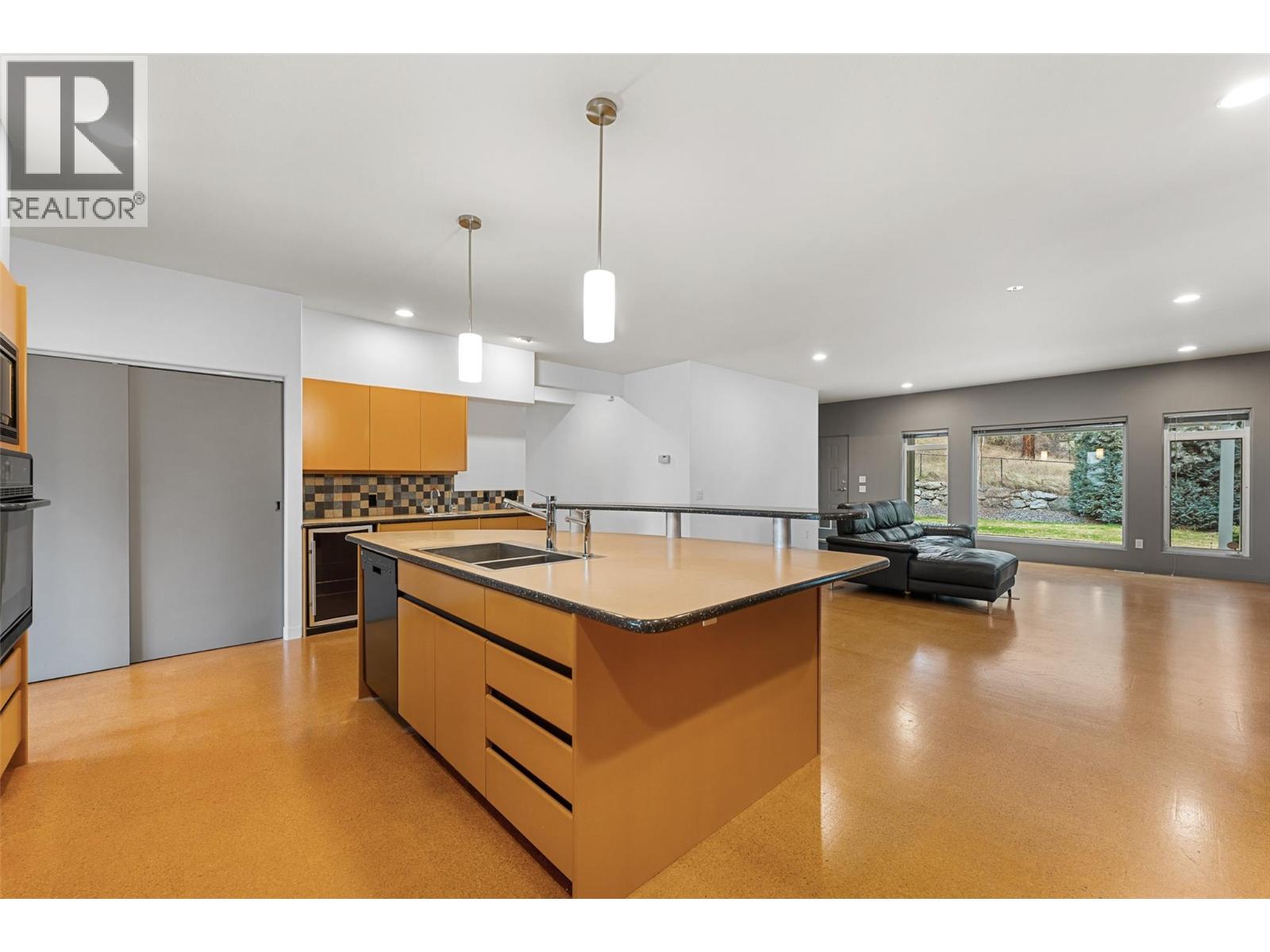 2111 Lillooet Crescent, Kelowna