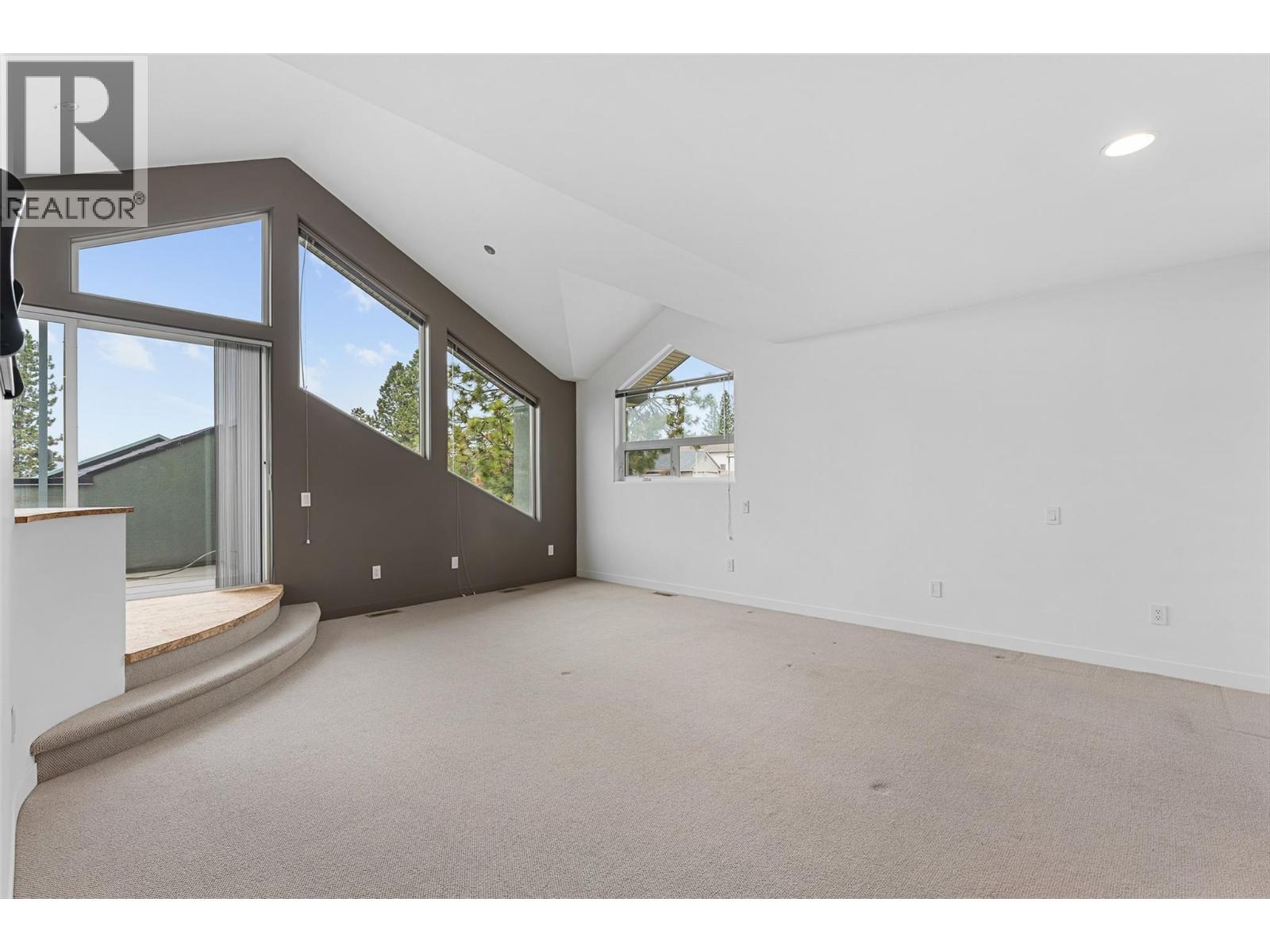 2111 Lillooet Crescent, Kelowna