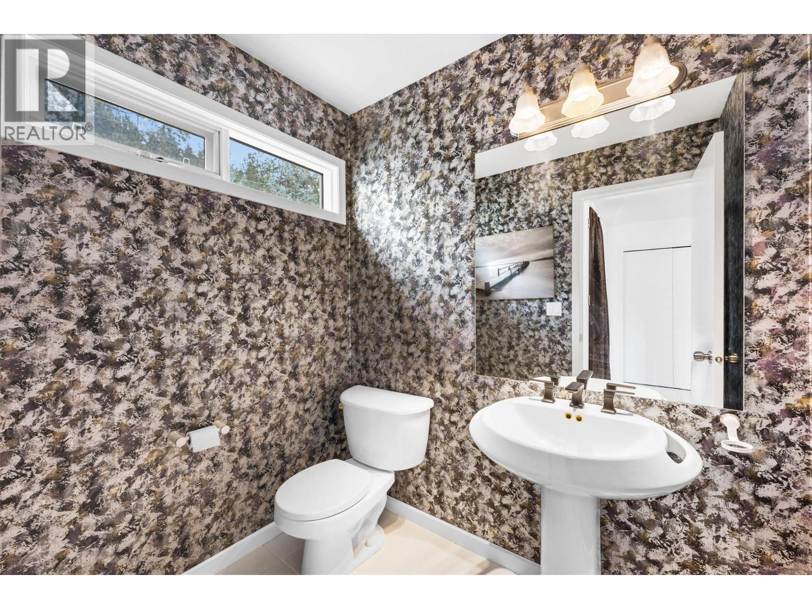 2584 Arthur Road, Kelowna