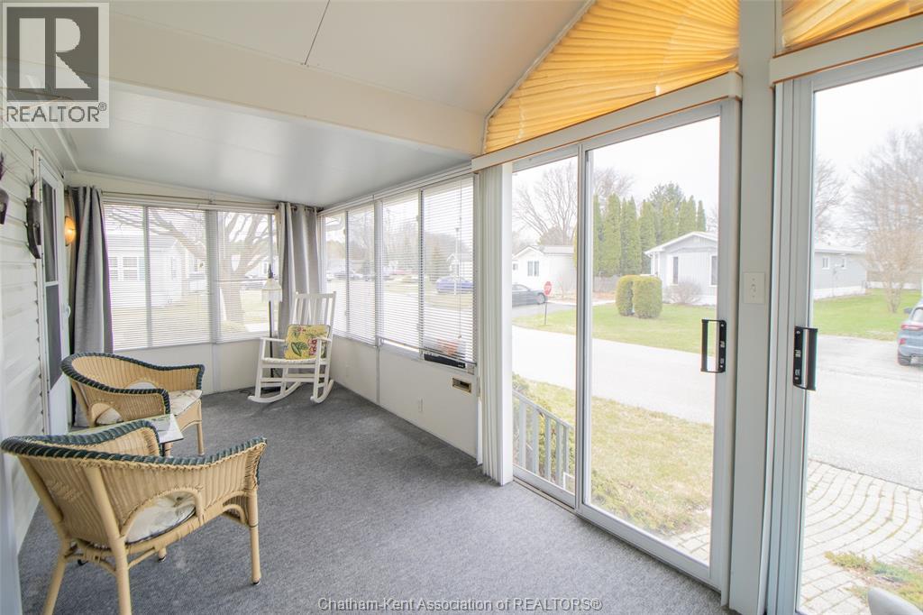 130 REGENCY DRIVE - 6