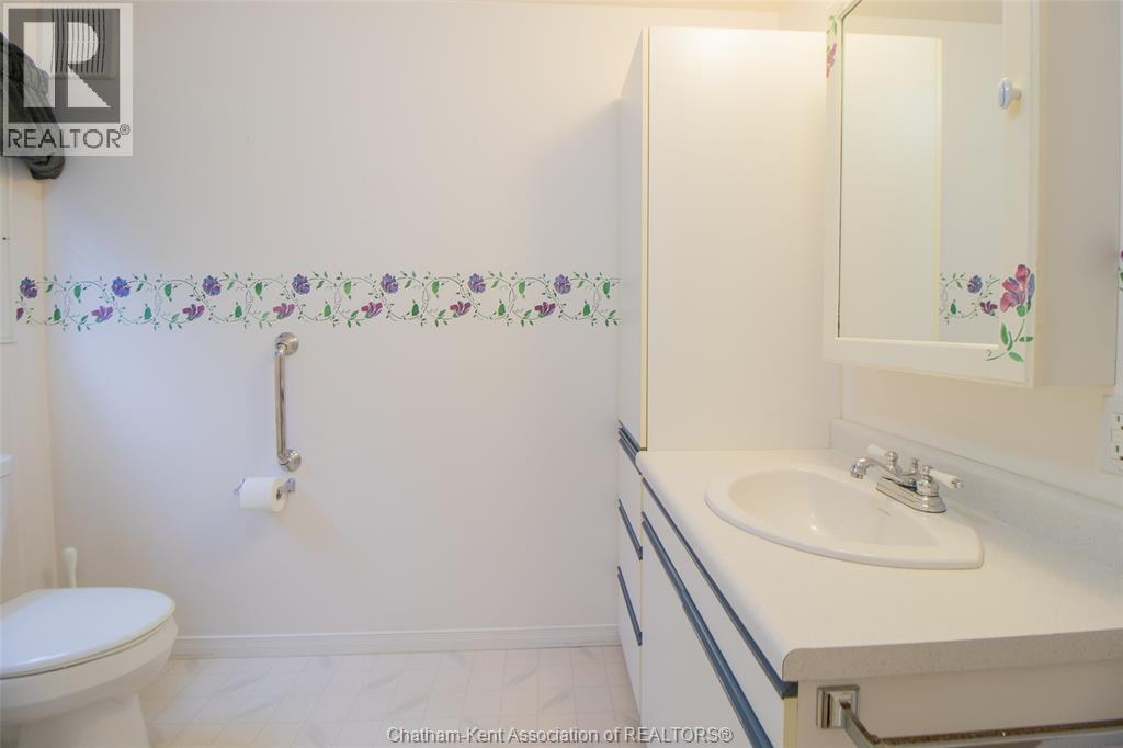 130 REGENCY DRIVE - 21