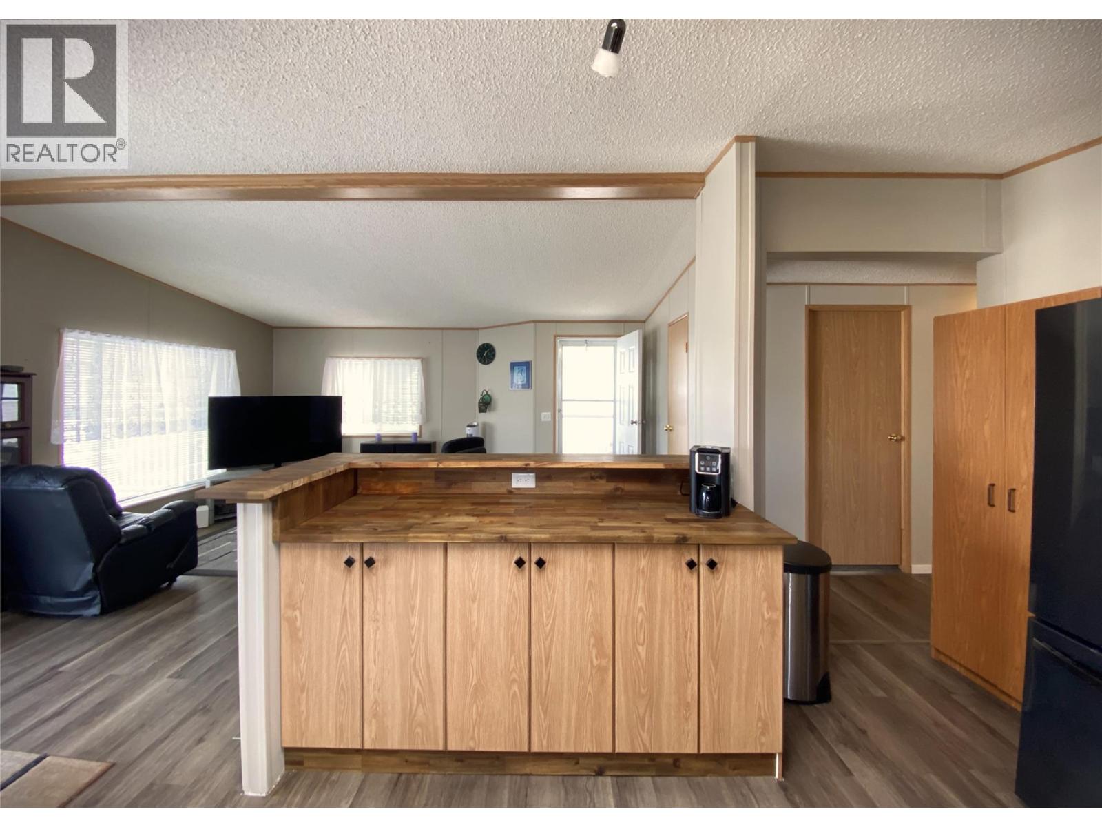 #85 2932 BUCKLEY ROAD - 19