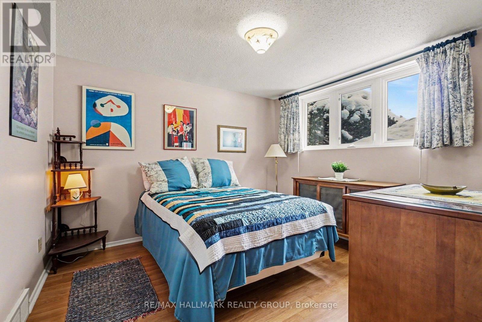 1044 ADLEY ROAD - 25