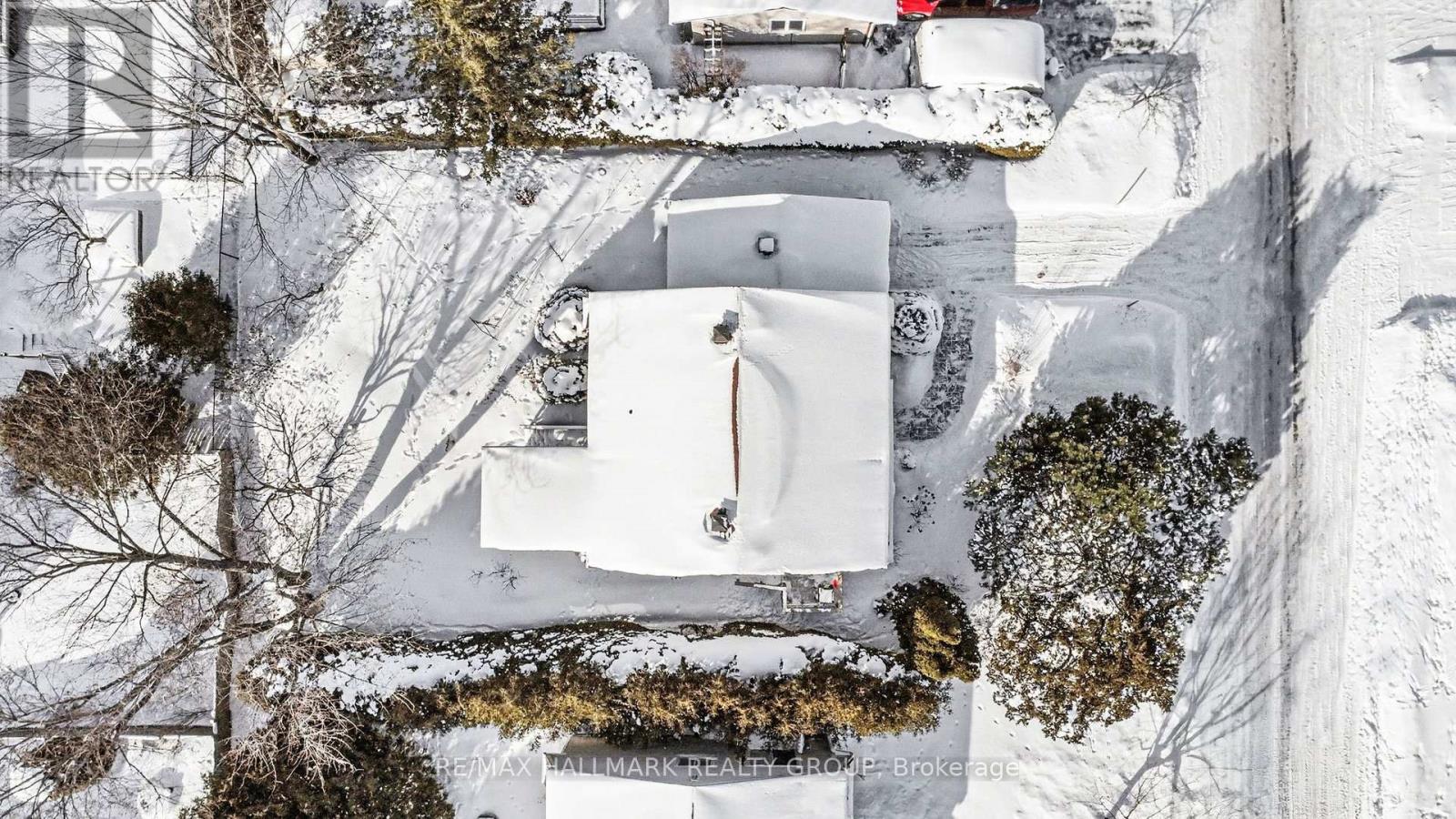 1044 ADLEY ROAD - 34