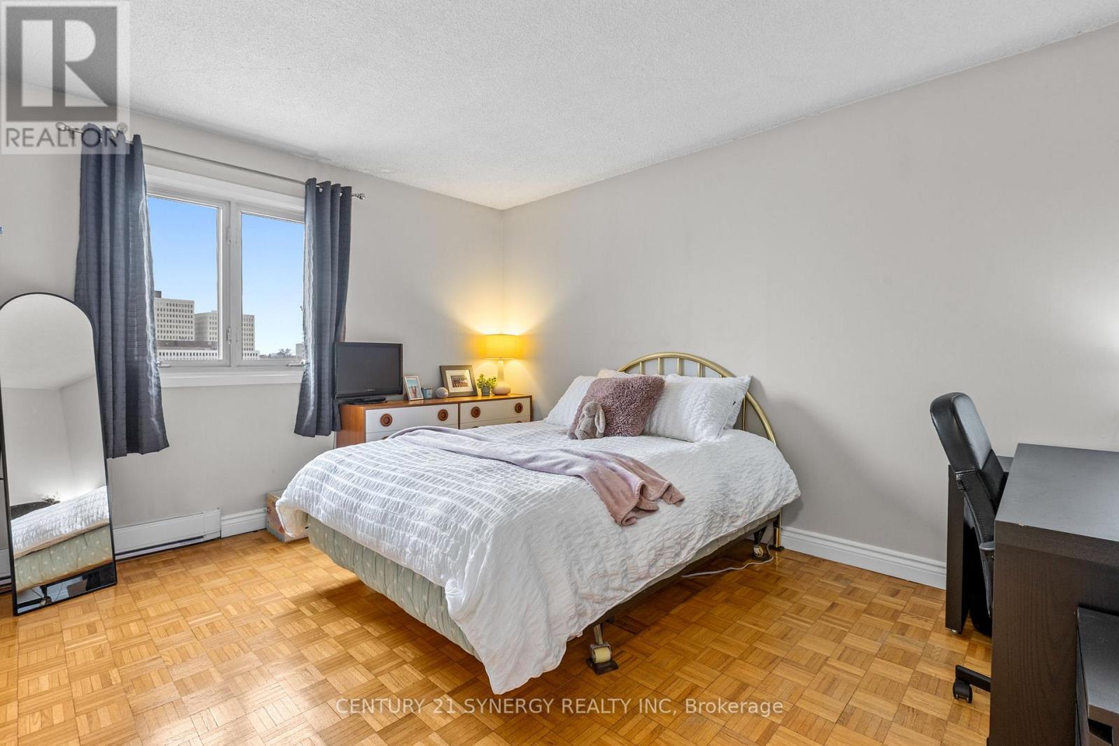 #1009 158A MCARTHUR AVENUE - 15