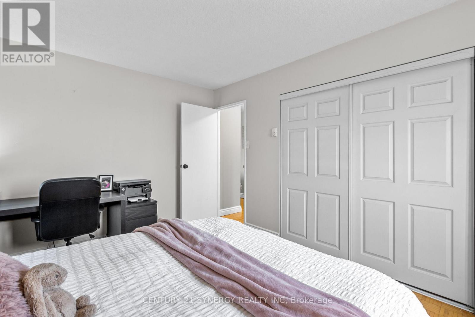 #1009 158A MCARTHUR AVENUE - 16