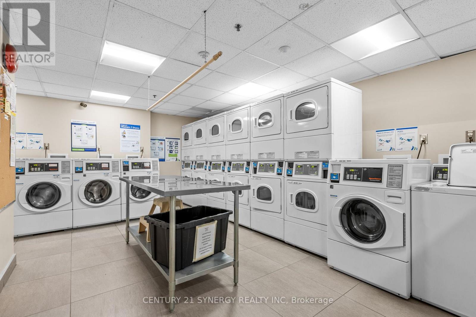 #1009 158A MCARTHUR AVENUE - 18