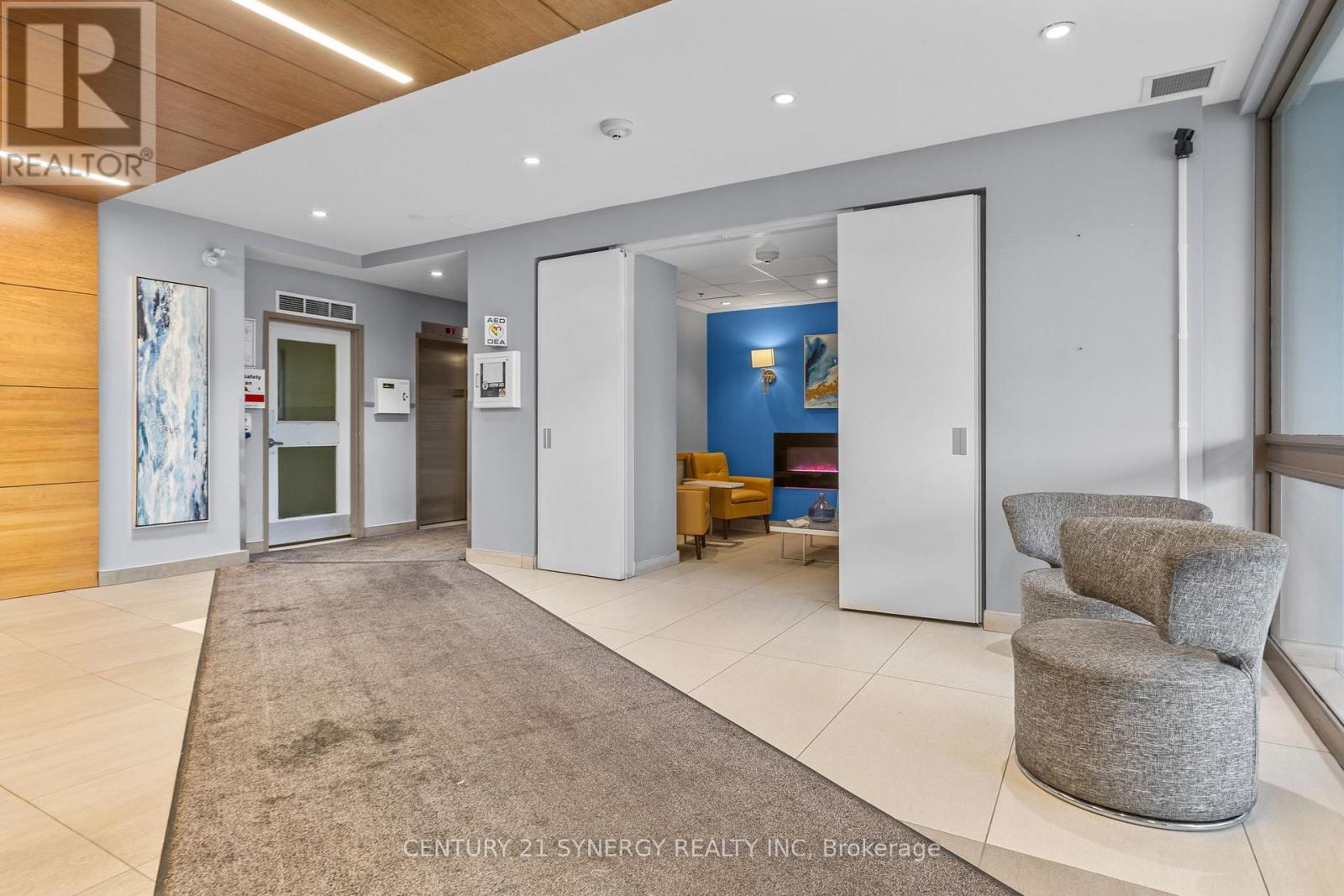 #1009 158A MCARTHUR AVENUE - 19