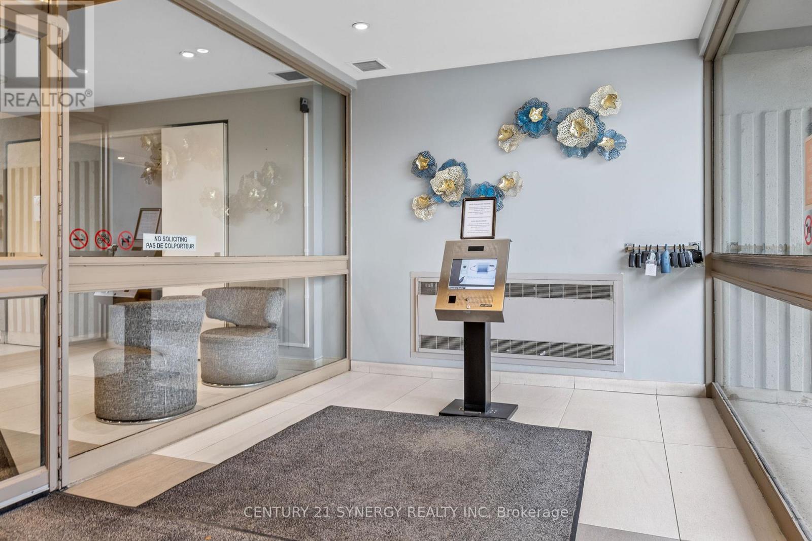 #1009 158A MCARTHUR AVENUE - 23