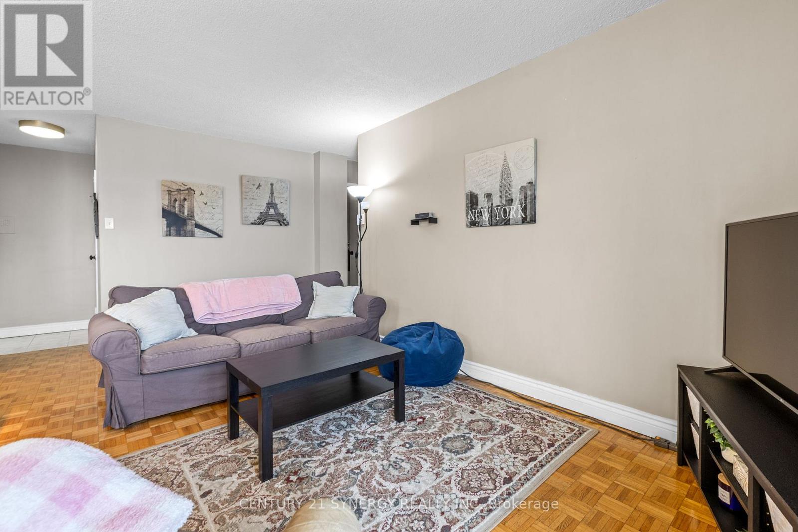 #1009 158A MCARTHUR AVENUE - 5