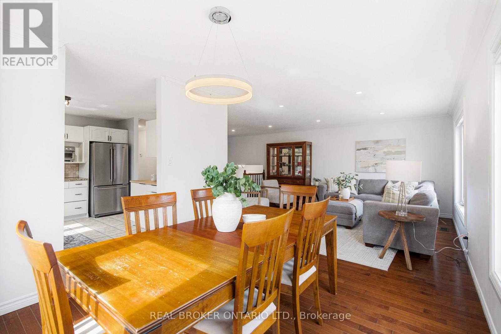 5723 LOYALIST STREET - 11