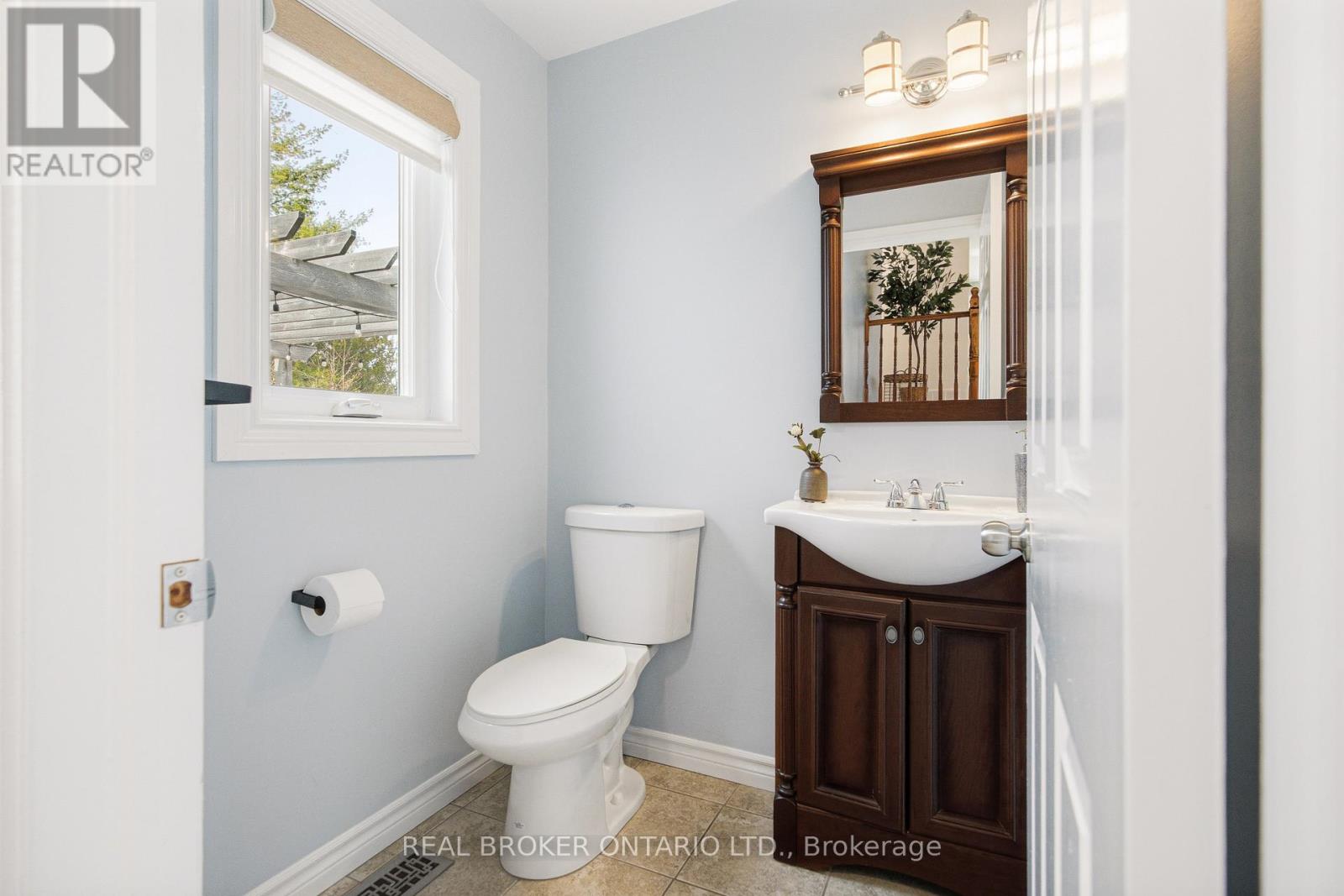 5723 LOYALIST STREET - 23