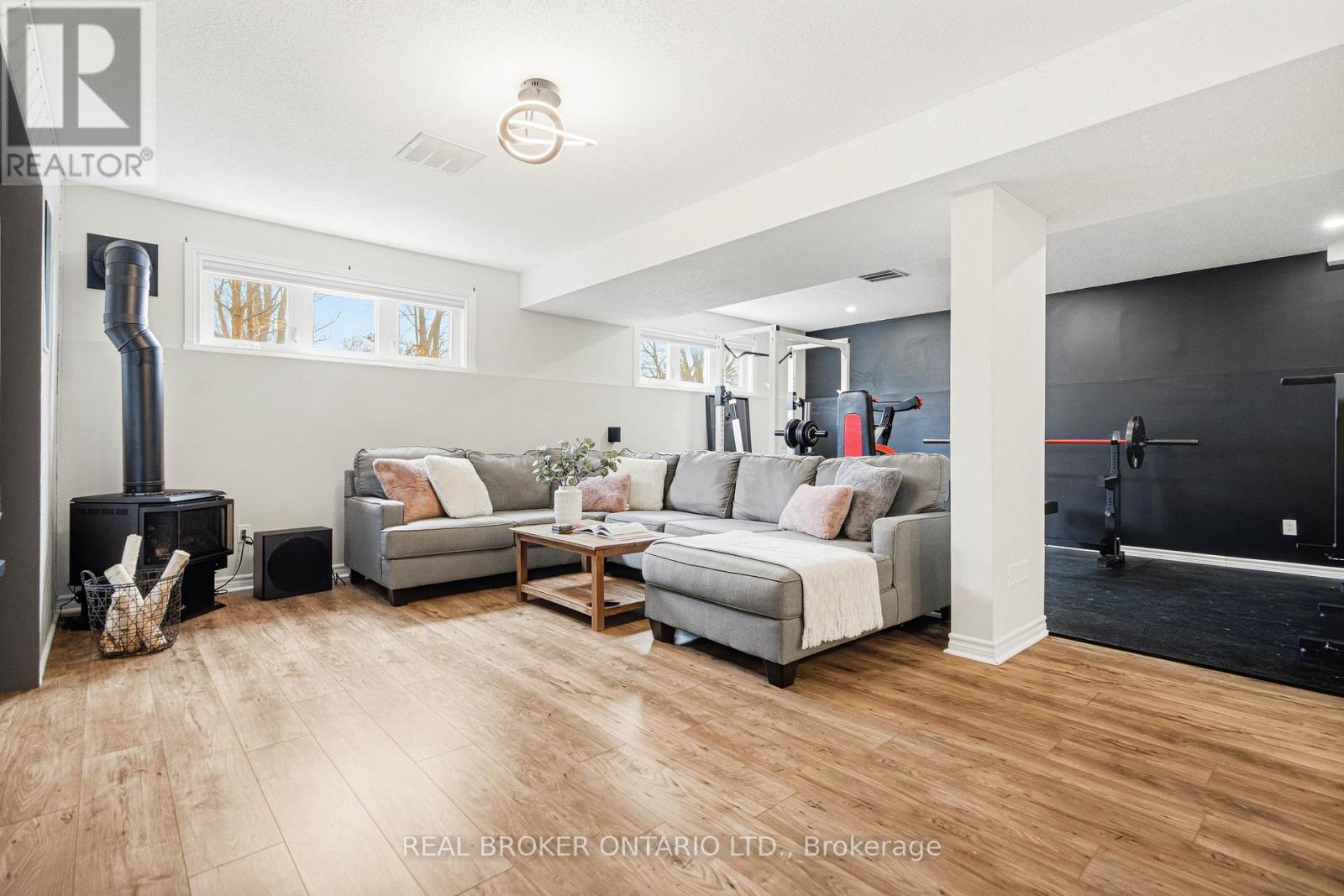 5723 LOYALIST STREET - 26