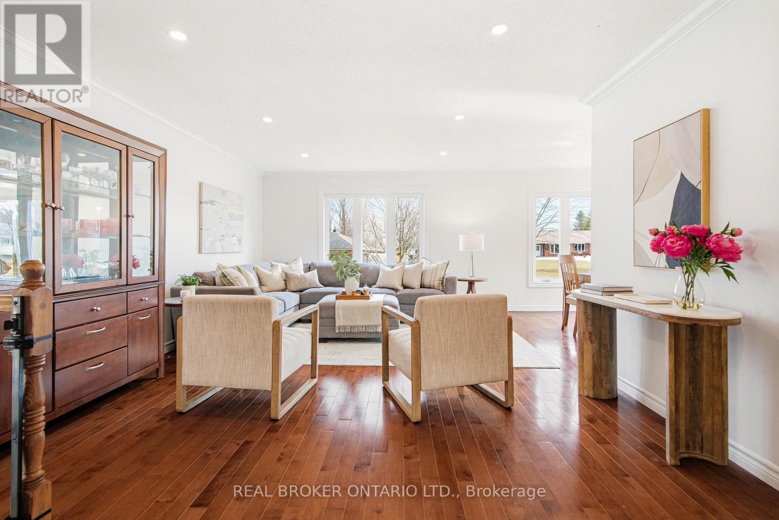 5723 LOYALIST STREET - 6