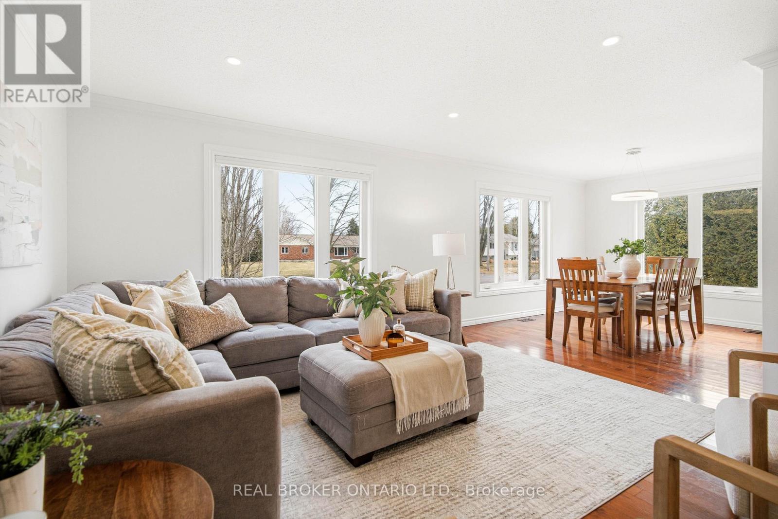 5723 LOYALIST STREET - 9