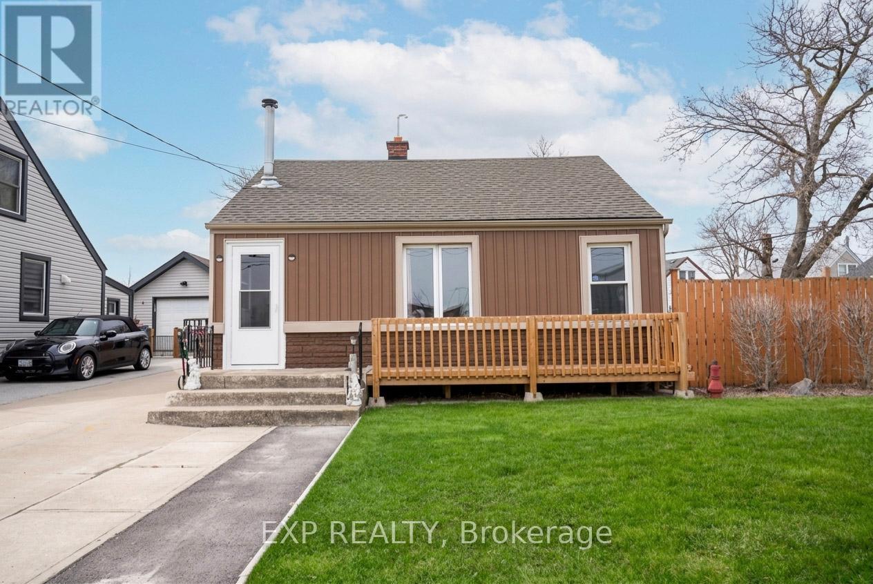 125 GRANTHAM AVENUE S - Image 2