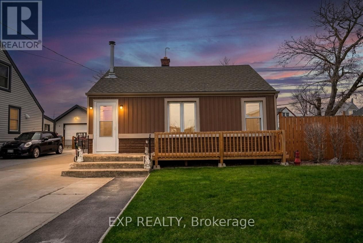 125 GRANTHAM AVENUE S - 23