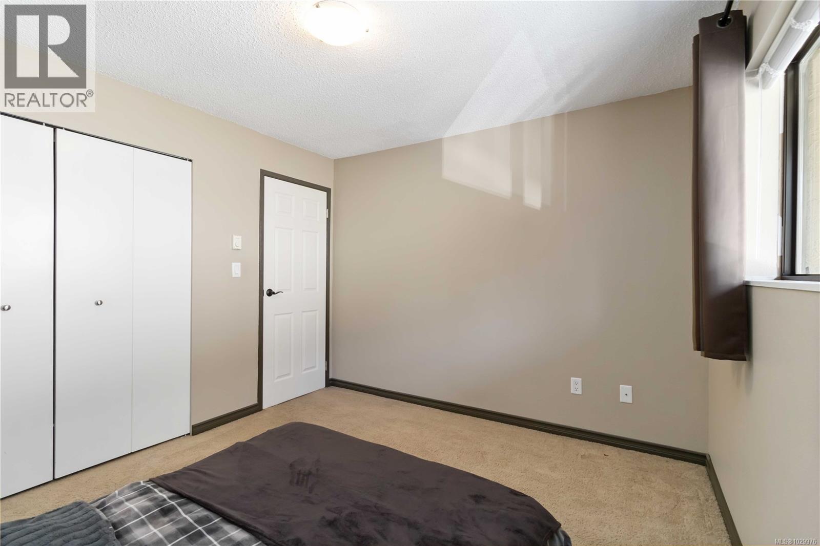 314 3255 Glasgow Avenue, Saanich