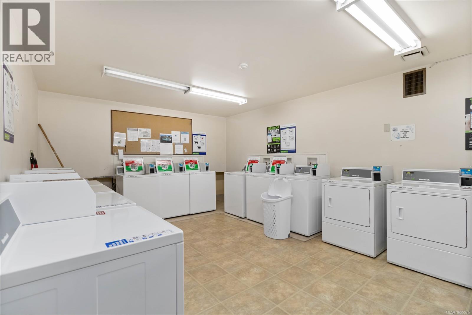 314 3255 Glasgow Avenue, Saanich