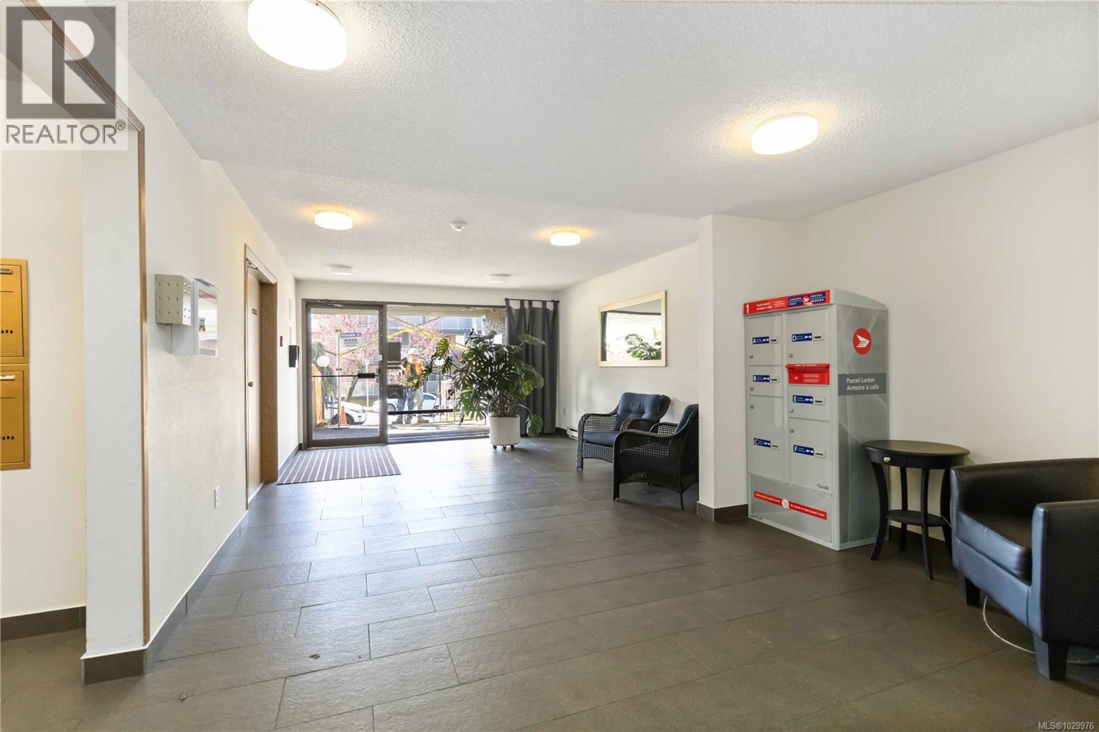 314 3255 Glasgow Avenue, Saanich