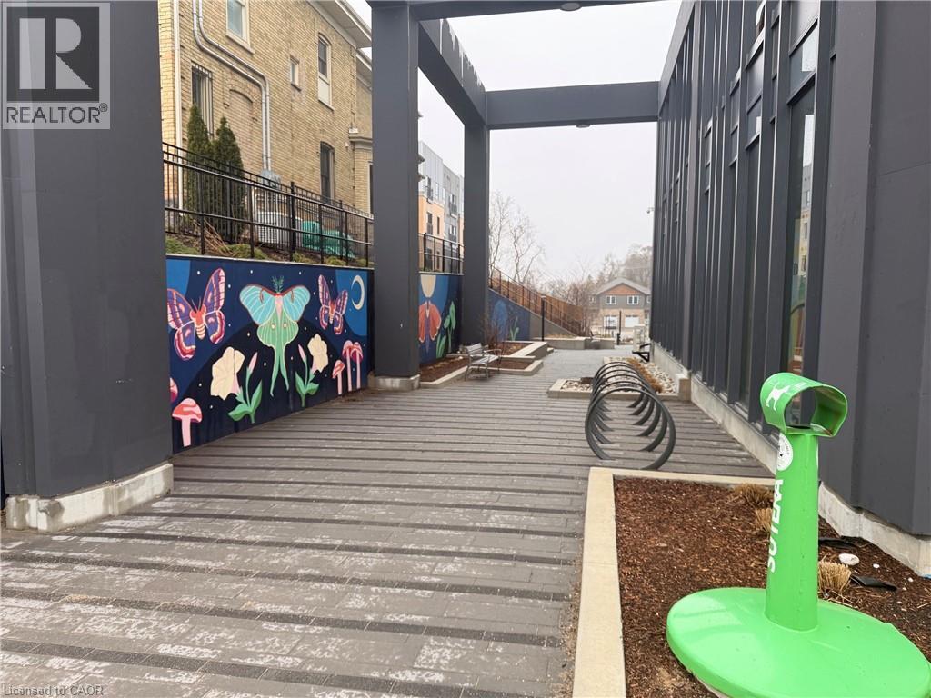 #301 741 KING STREET W - Image 3