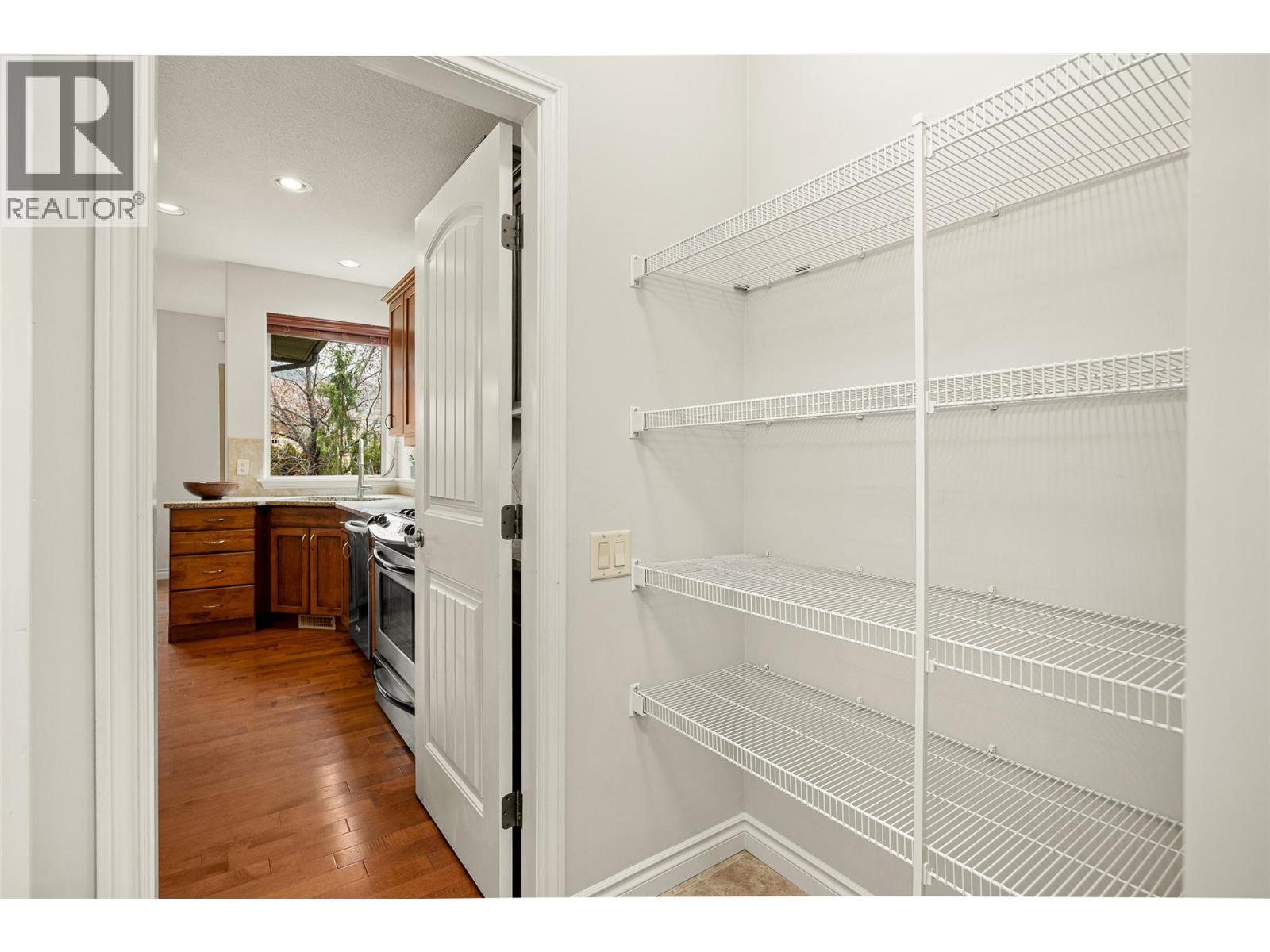  647 Peridot Place, Kelowna