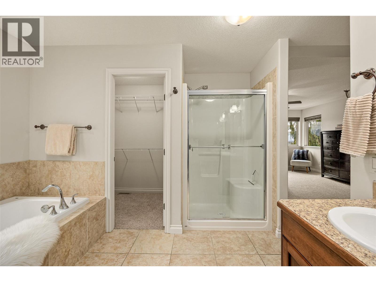  647 Peridot Place, Kelowna