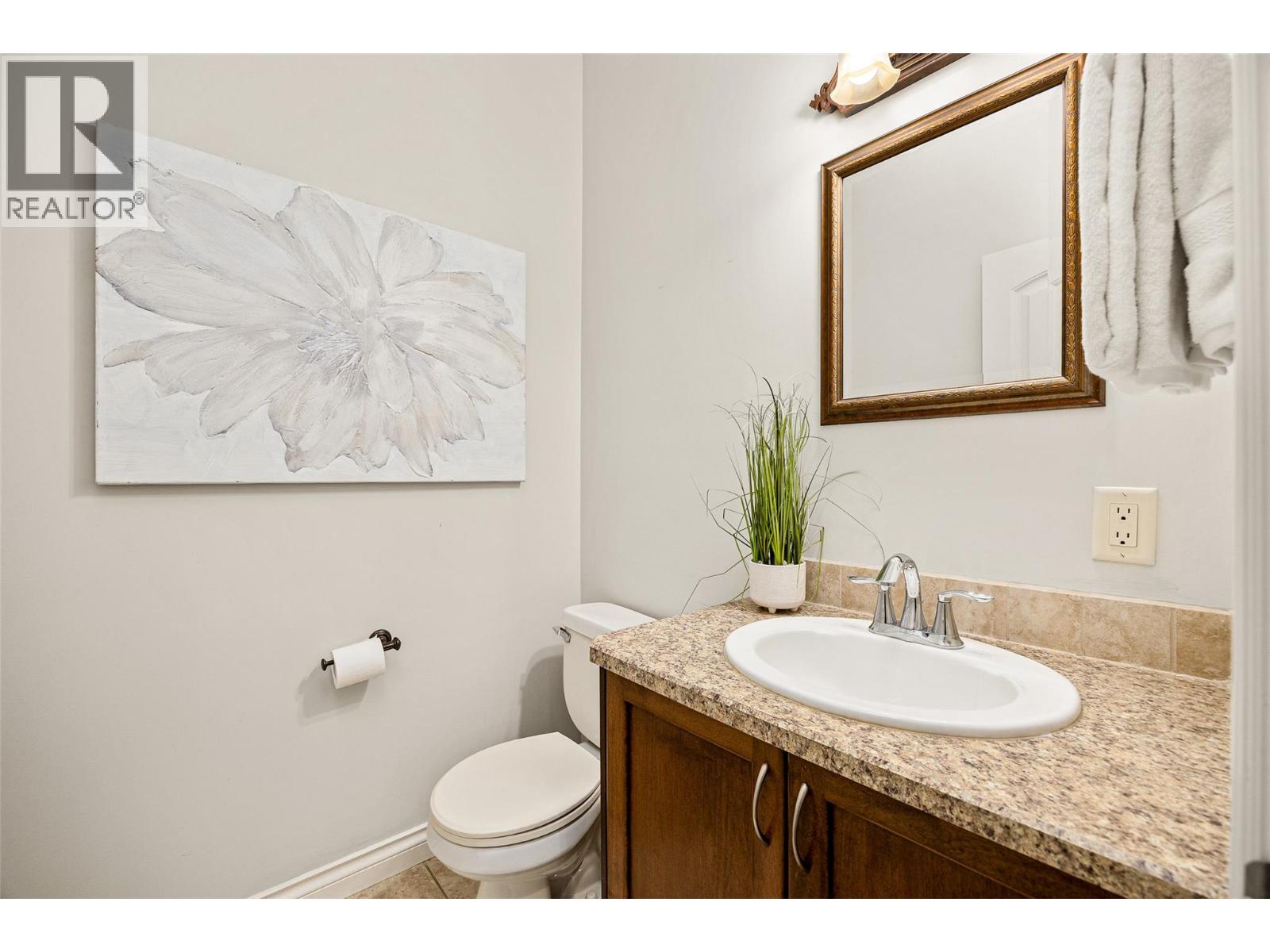  647 Peridot Place, Kelowna