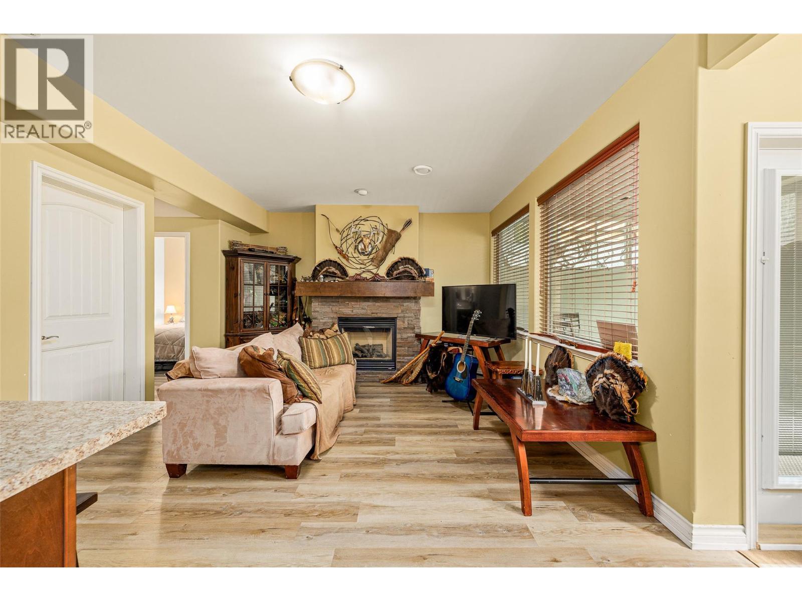  647 Peridot Place, Kelowna