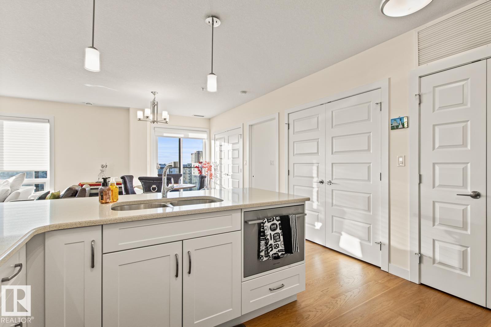 #805 2755 109 ST NW, Edmonton