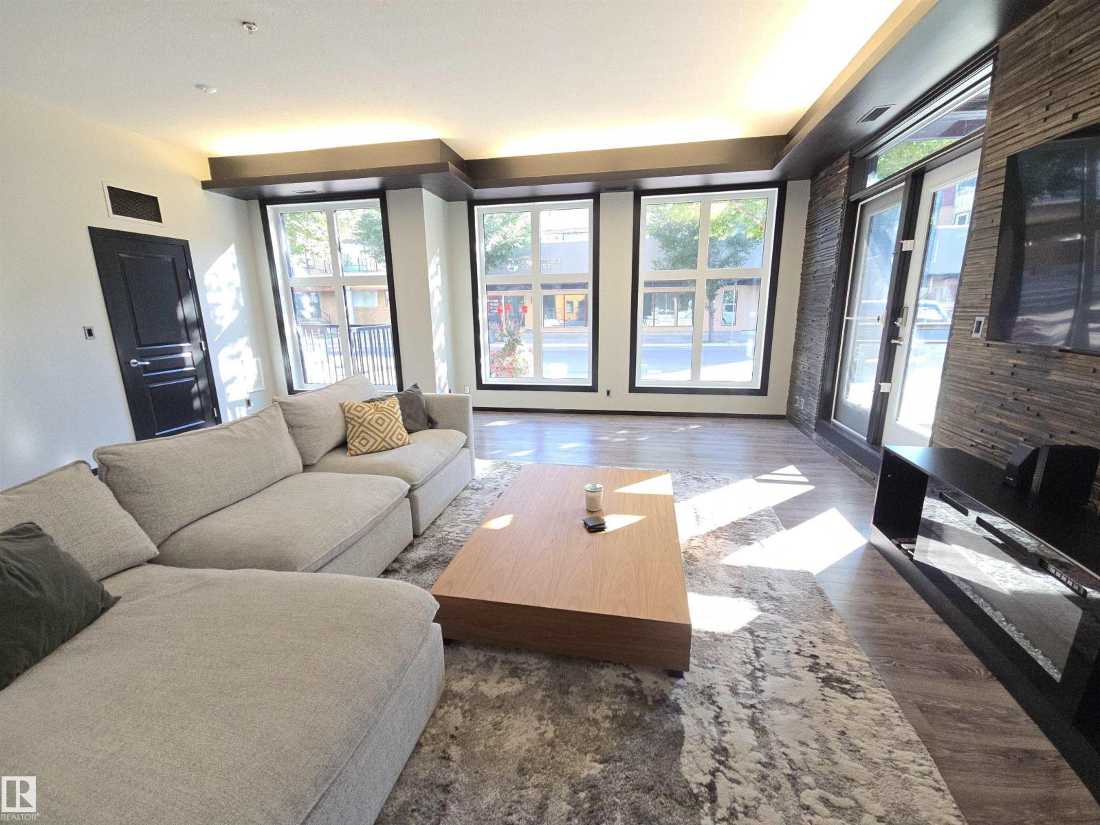 #106 10531 117 ST NW, Edmonton