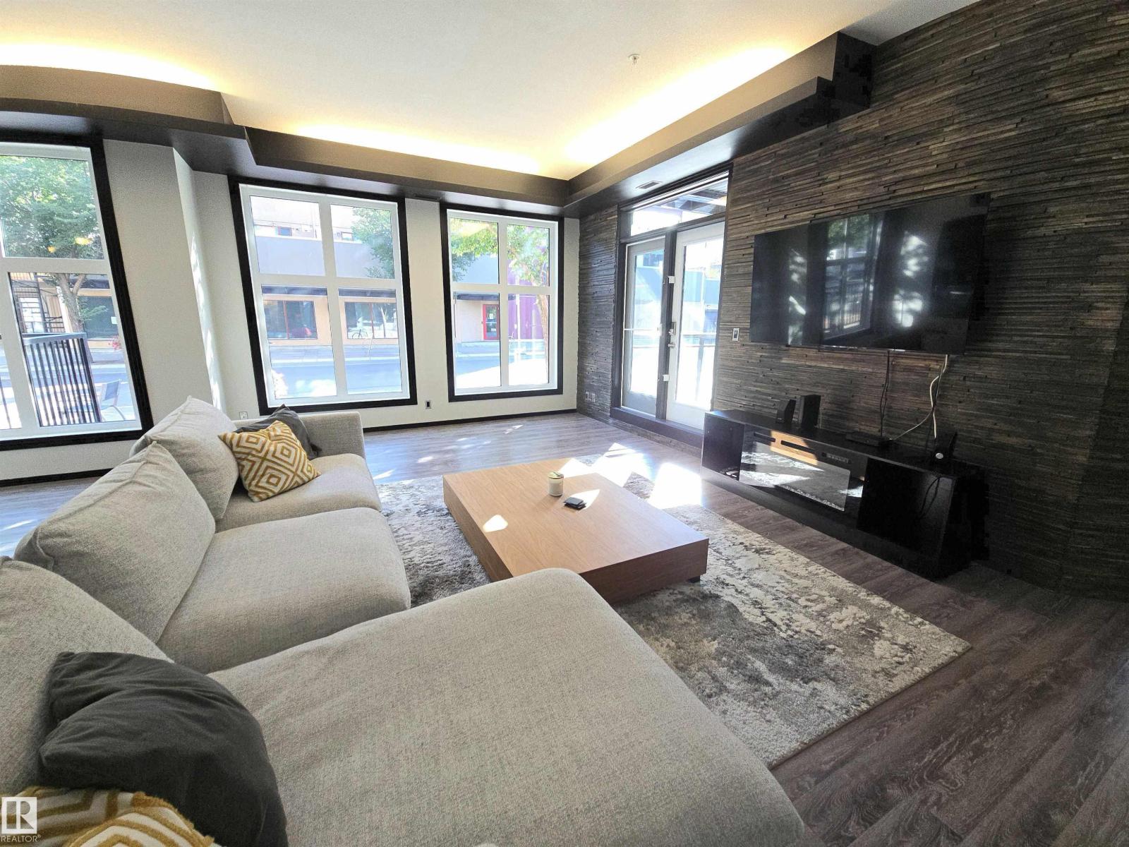 #106 10531 117 ST NW, Edmonton