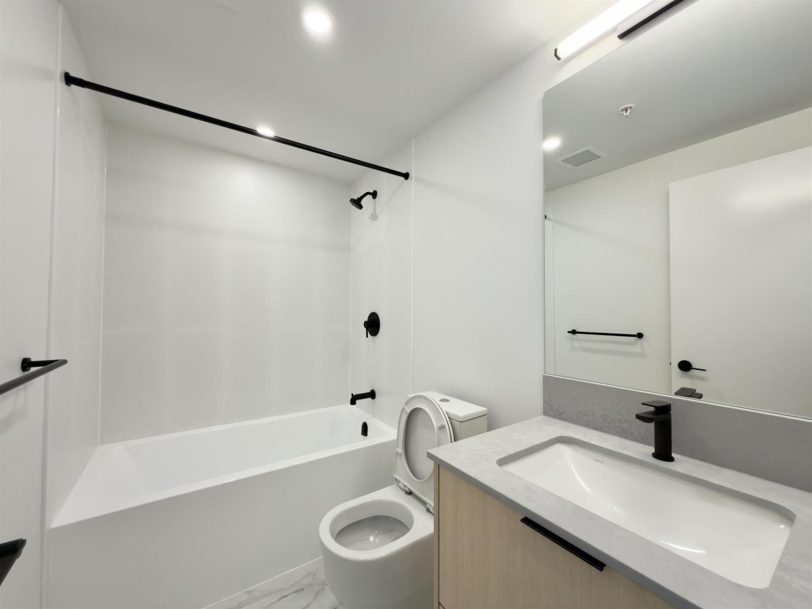 2611 13738 CENTRAL AVENUE, Surrey