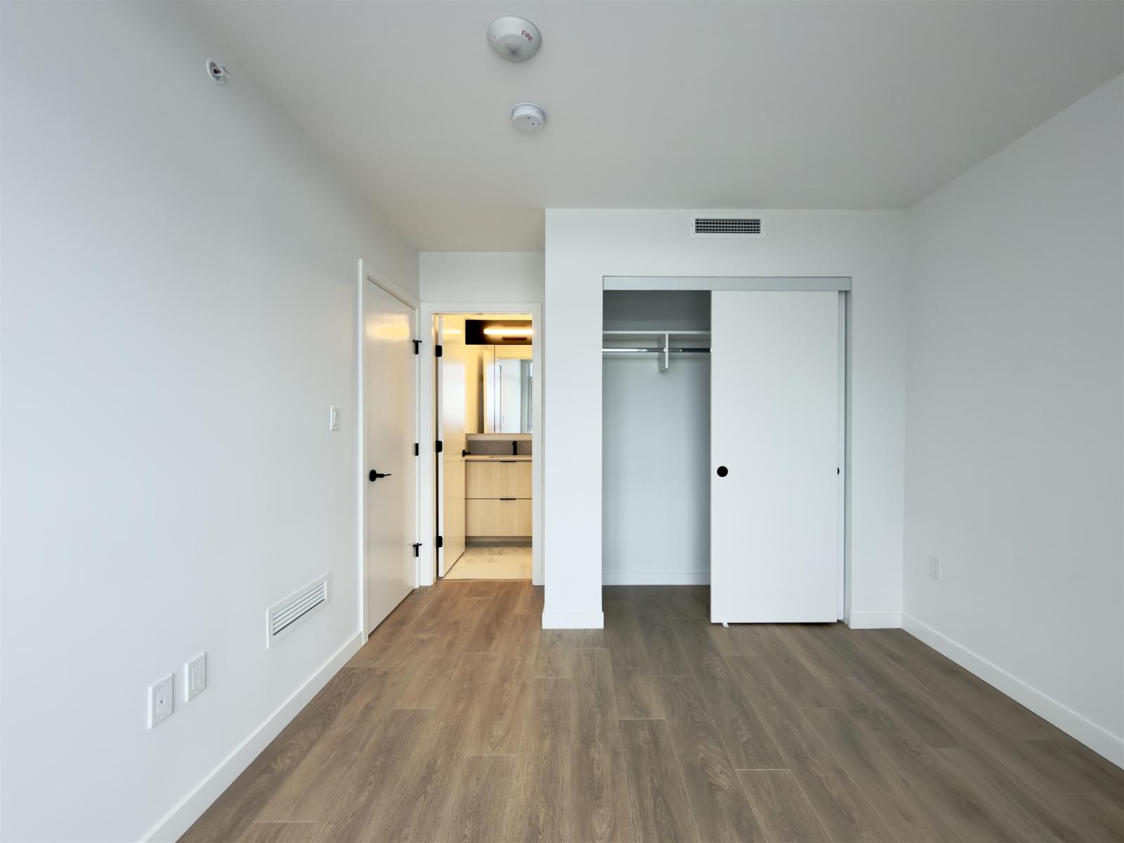 2611 13738 CENTRAL AVENUE, Surrey