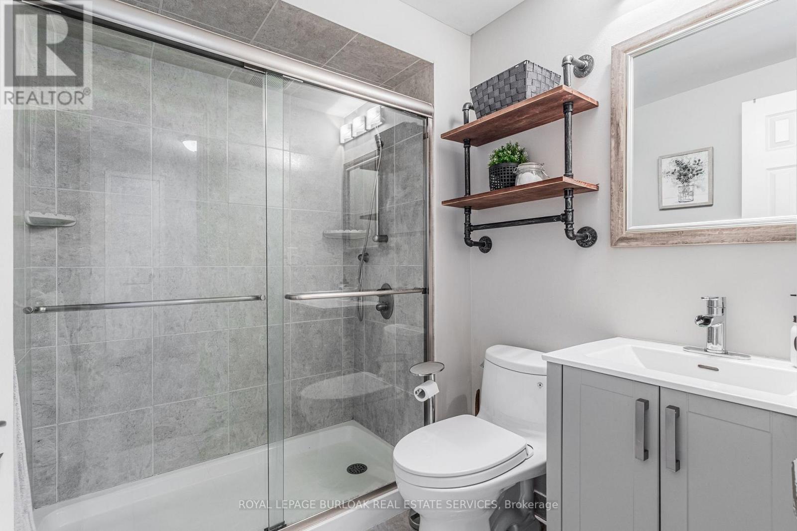 #43 2065 AMHERST HEIGHTS COURT - 16