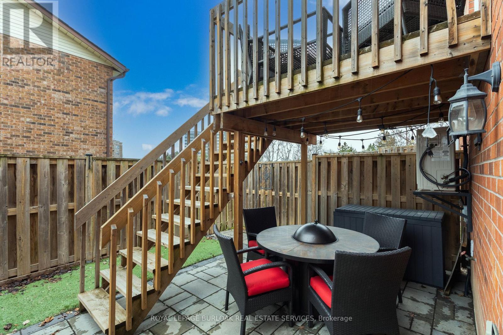 #43 2065 AMHERST HEIGHTS COURT - 23