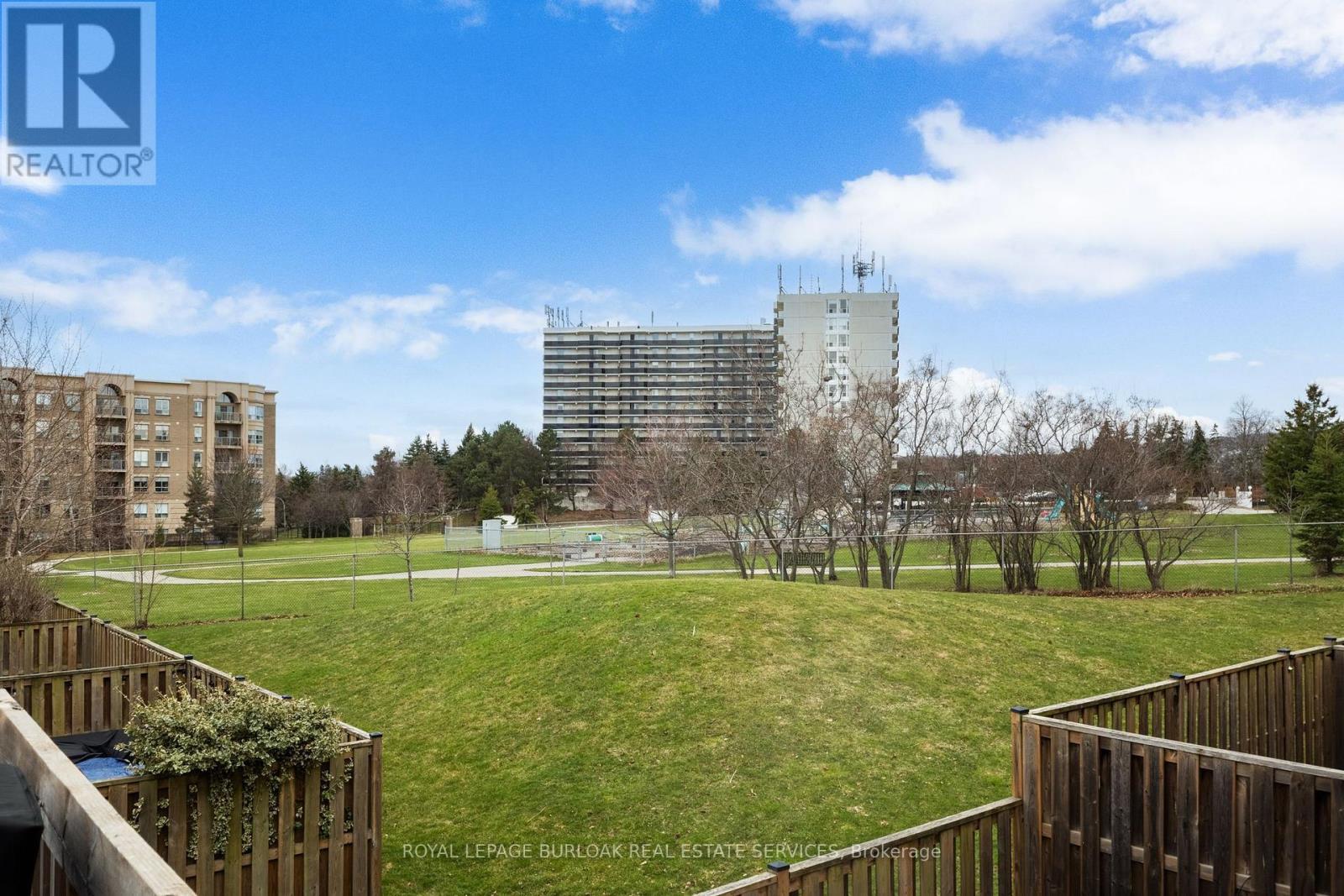 #43 2065 AMHERST HEIGHTS COURT - 30