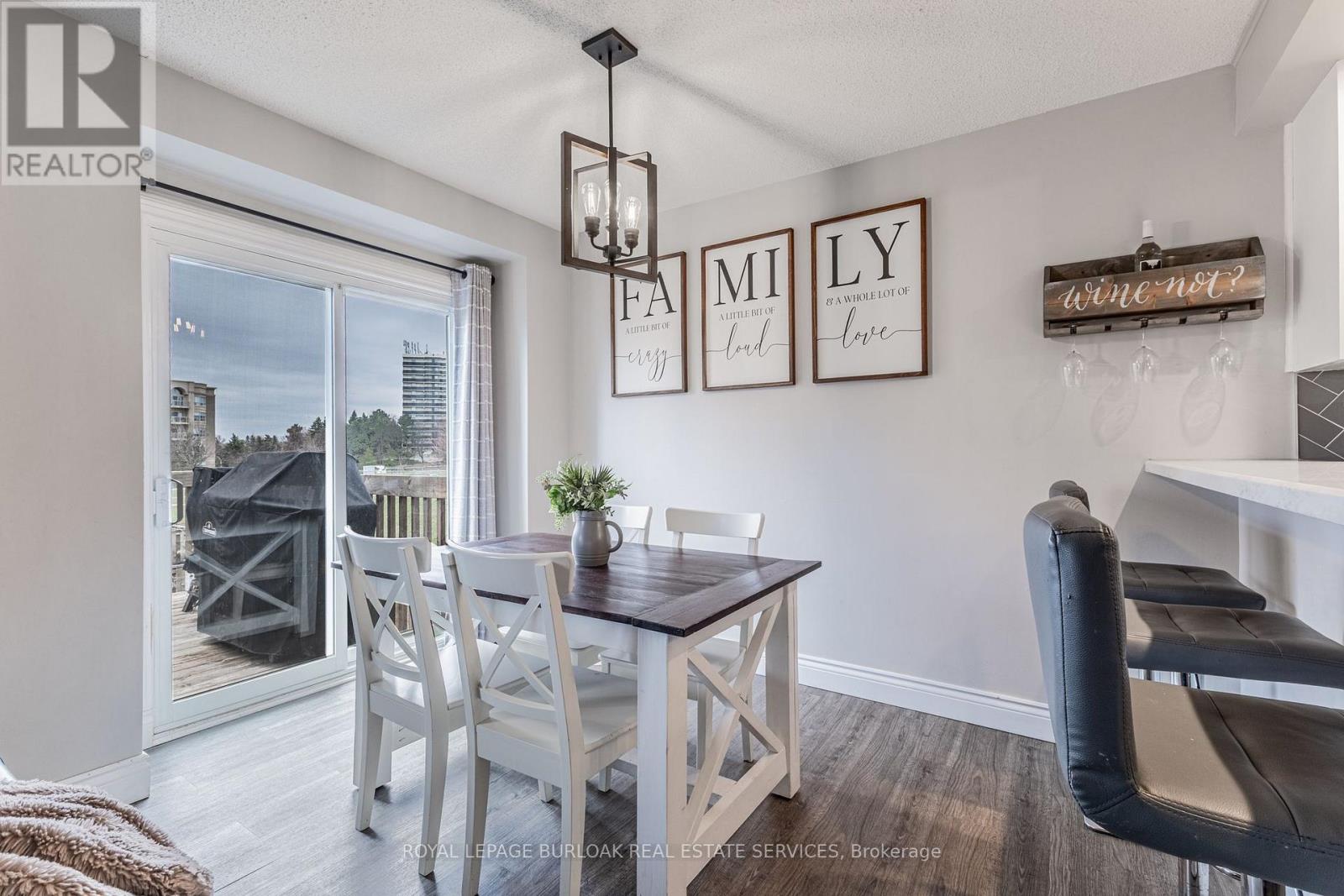 #43 2065 AMHERST HEIGHTS COURT - 7