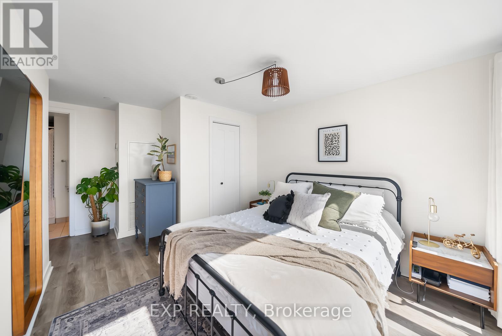 #705 16 MCADAM AVENUE - 21